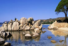 巴萨后防线面临严峻考验，对手充满活力